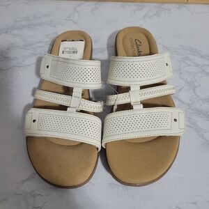 Women's Clarks Collection White Slide Sandals, Size 7. NEW